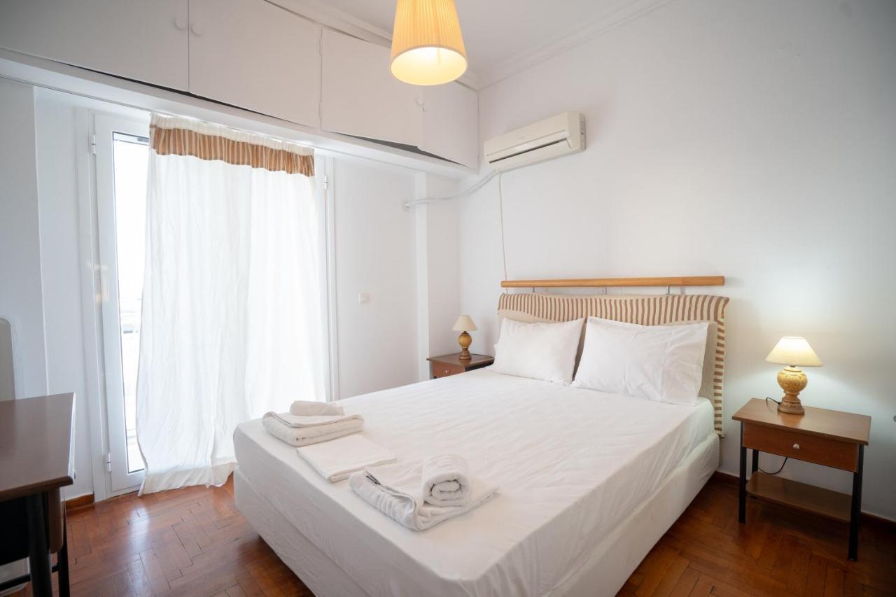 Dimotiko Theatro Metro St. 1 Bedroom 4 Pers. Flat Piraeus Bagian luar foto