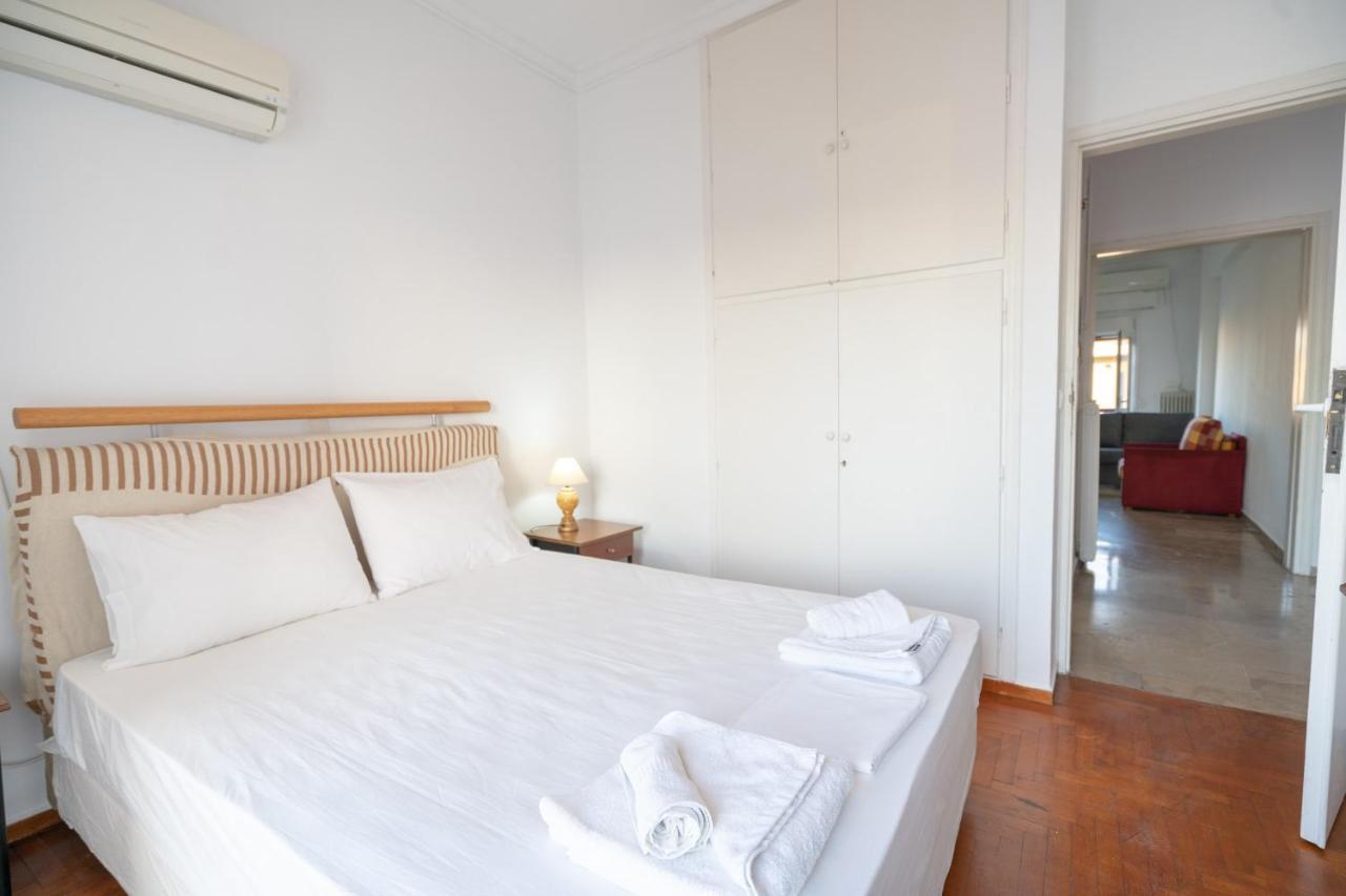 Dimotiko Theatro Metro St. 1 Bedroom 4 Pers. Flat Piraeus Bagian luar foto