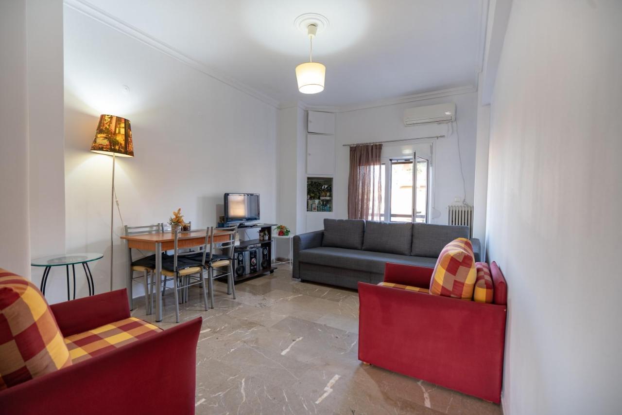 Dimotiko Theatro Metro St. 1 Bedroom 4 Pers. Flat Piraeus Bagian luar foto